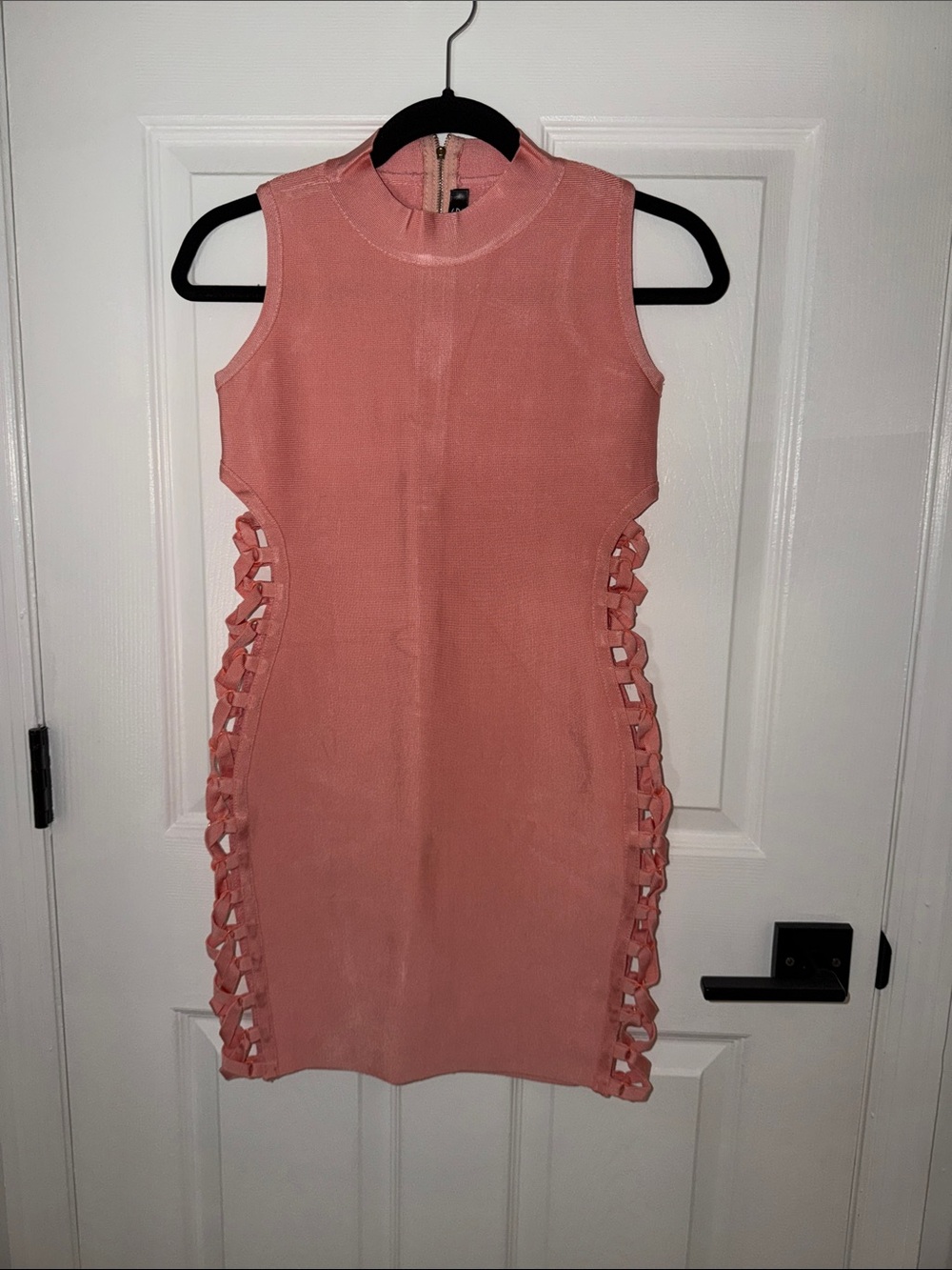 Sleeveless Pink Lace-Up Side Detail Bodycon Dress